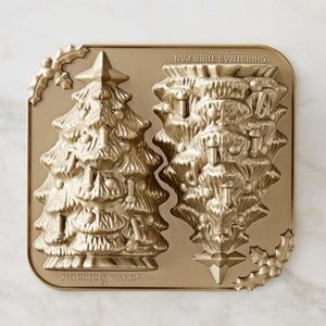 Nordic Ware Christmas Tree Cake Pan, 3-D